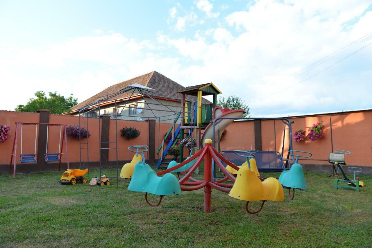 מלון דבה Casa Leucian מראה חיצוני תמונה